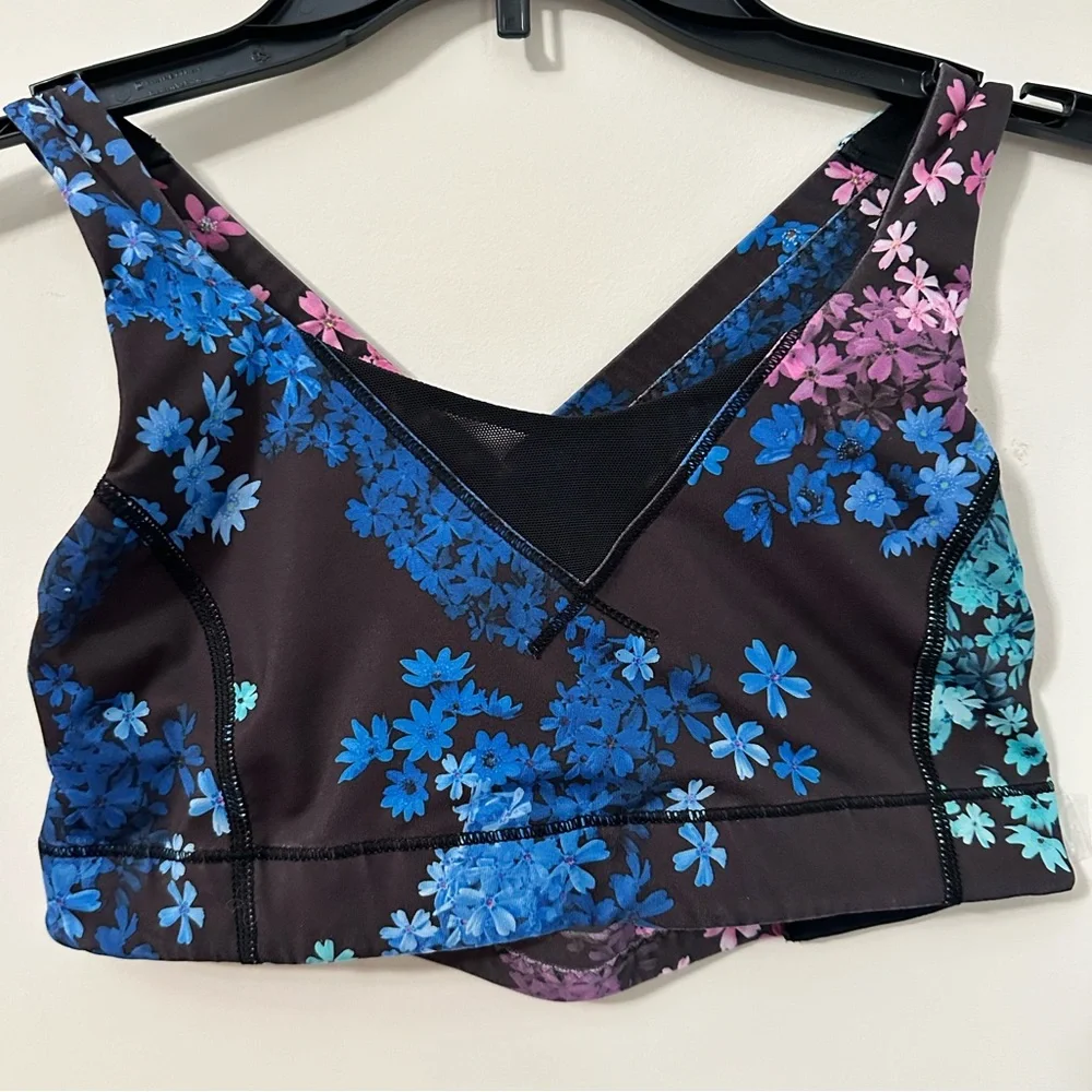 Lululemon Athletica Floral Sports Bra | Size 6 - Picture 3 of 8